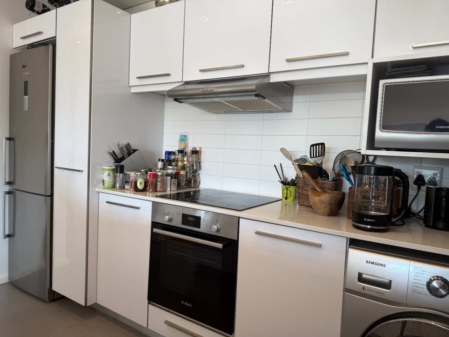 To Let 1 Bedroom Property for Rent in Gardens Western Cape